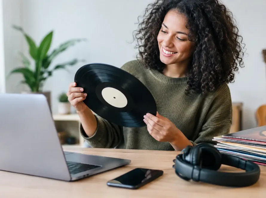 A Direct Fan Music Sales Example That Serves